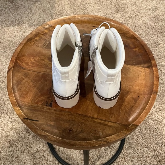 NWT Blondo Waterproof Boots - Picture 8 of 12